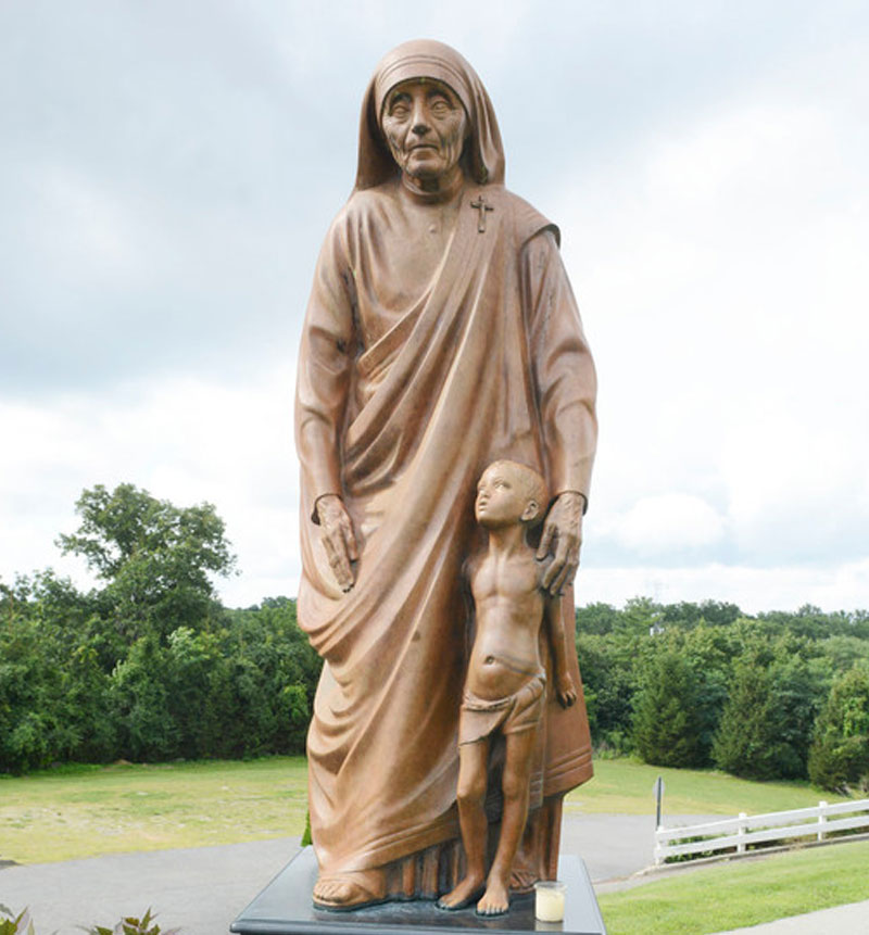 Bronze religious statues of life size mother Teresa for catholic church outdoor