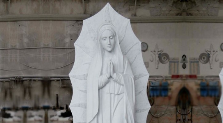 Buy beautiful virgin mary statue our lady of guadalupe for catholic church outdoor garden lawn decor TCH-75