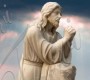 Life size christian jesus kneeling in the garden of Gethsemane prayer outdoor religious garden marble statues for sale TCH-14