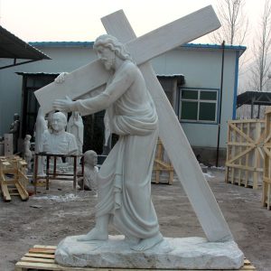 Catholic jesus carrying cross statue outdoor religious garden statues for sale