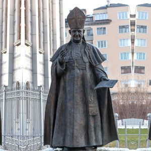 Catholic church lawn statues of life size bronze pope for sale
