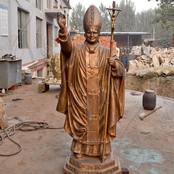 Custom made bronze religious statue of pope outdoor designs from factory TBC-17