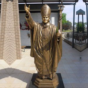 Outdoor catholic garden statues of bronze pope for sale