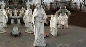 blessed heart of mary-Trevi sculpture