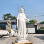 Our Lady of Pregnant Mother Mary Statue